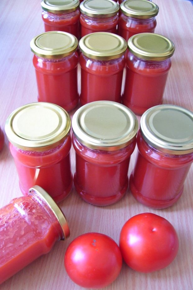 Przepis na domowy przecier pomidorowy