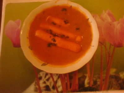 Kielbaski w sosie pomidorowym