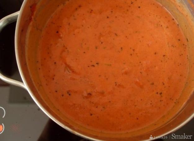 Pyszny sos pomidorowy
