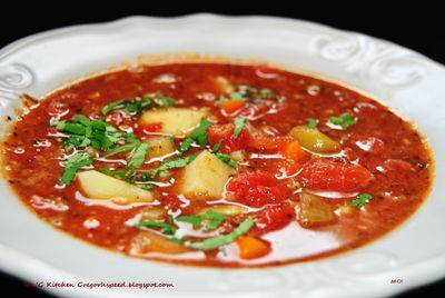 Zupa pomidorowa z kaszanką