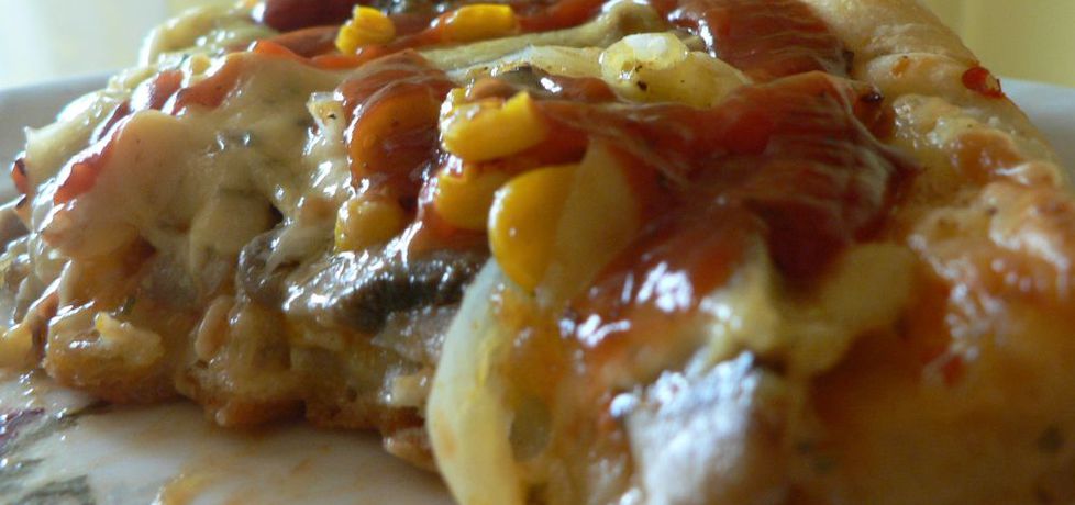 Pizza z pieczarkami i papryką (autor: goofy9)