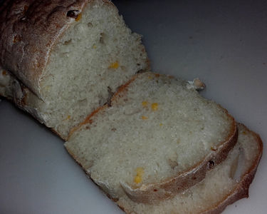 Pszenny chleb z kukurydzą