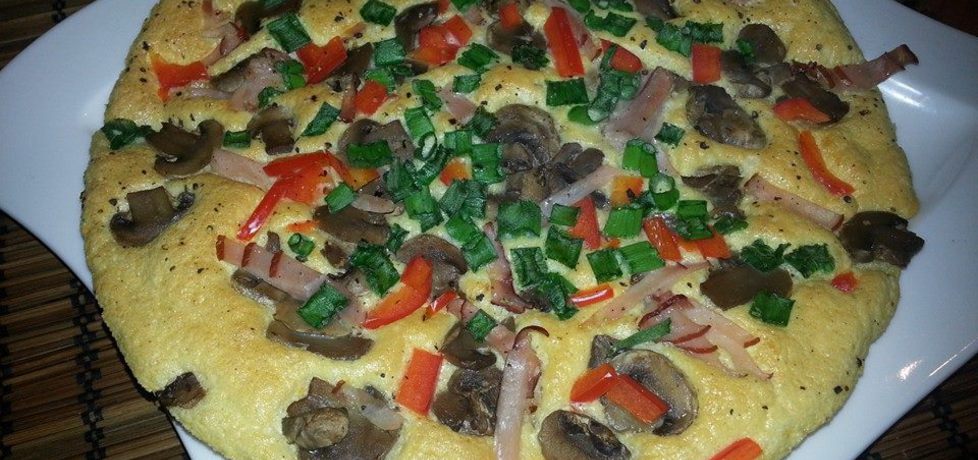 Puszysty omlet z wędzoną szynką i pieczarkami. (autor: kasiaaaaa ...