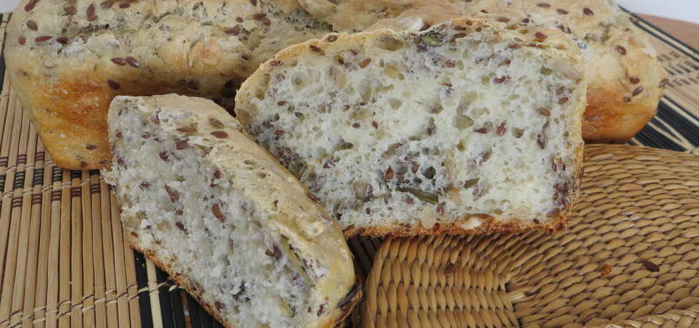 Ciasto chlebowe z ziarnami (autor: koral)