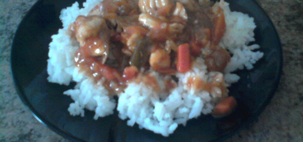 Ryż z kawałkami kurczaka i sosem (autor: maridka19 ...