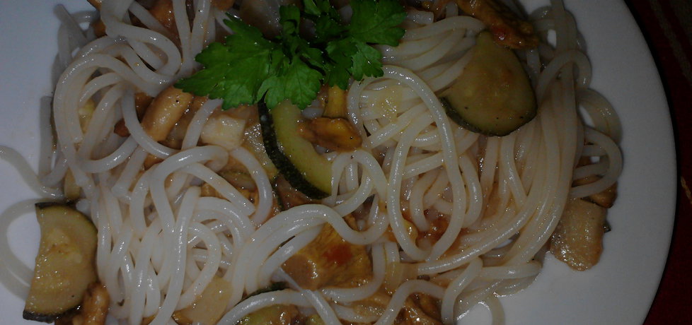 Spaghetti z kurkami i warzywami zub3r'a (autor: adamzub3r ...