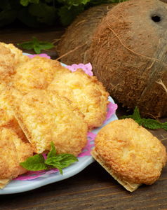 Złote kokosanki na waflu
