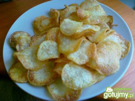 Przepis  chipsy solone z młodych ziemniaków przepis