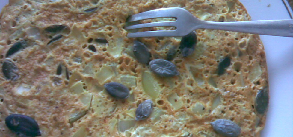 Omlet z pestkami (dobrze wysmażony) (autor: caralajna ...