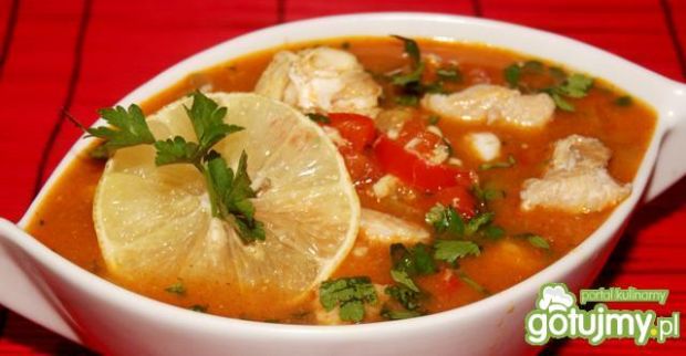 Przepis na pikantna zupa rybna