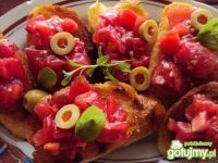 Przepis  bruschetta z oliwkami i pomidorami przepis