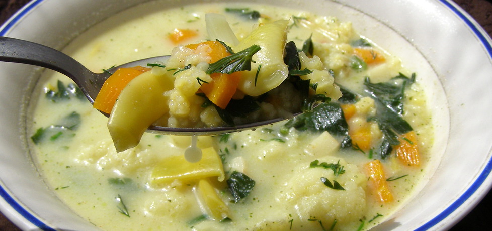 Szybka, smaczna zupa warzywna na maśle i śmietanie... (autor: w ...