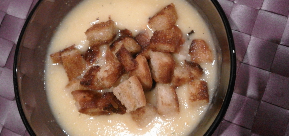 Zupa krem z cukini z grzankami (autor: kajka12)