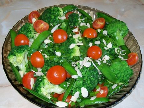 Przepis  sałatka z groszkiem i brokułem przepis