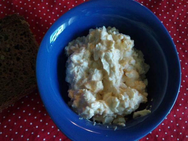 Przepis  pasta jajeczna z serem i chrzanem przepis