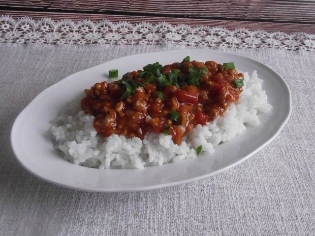 Przepis  ryż z potrawką ostro  słodką z mięsem przepis