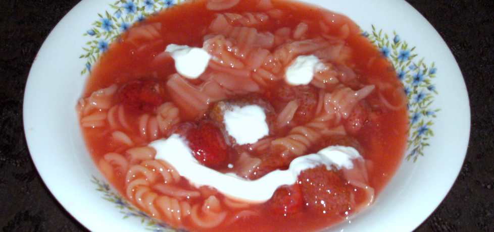 Zupa-chłodnik truskawkowa z makaronem... (autor: w-mojej
