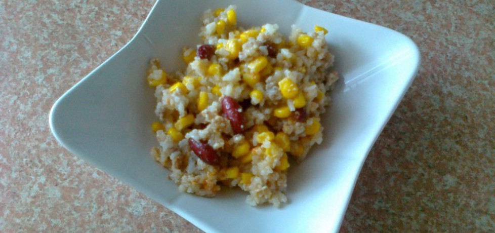 Pikantny ryż z kukurydzą i mięsem (autor: konczi)