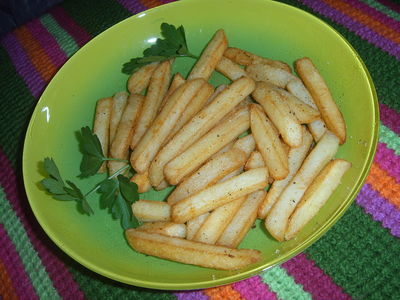 Maślane frytki z obgotowanych ziemniaków