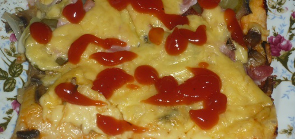 Pizza domowa pyszna (autor: wafelek2601)