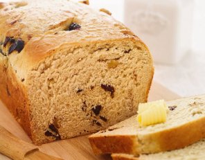 Chleb orzechowo-śliwkowy  prosty przepis i składniki