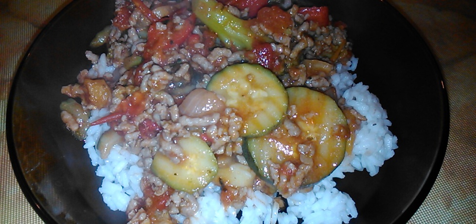 Ryż z sosem mięsno-warzywnym (autor: urszulas)