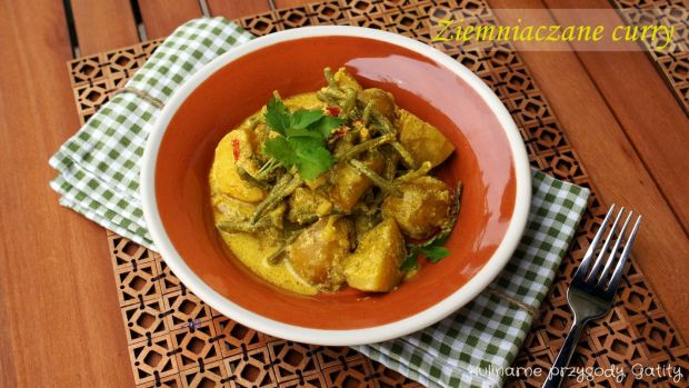 Przepis  curry z ziemniakami i fasolką przepis