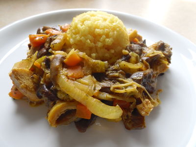 Ryż z warzywami i kurczakiem w curry