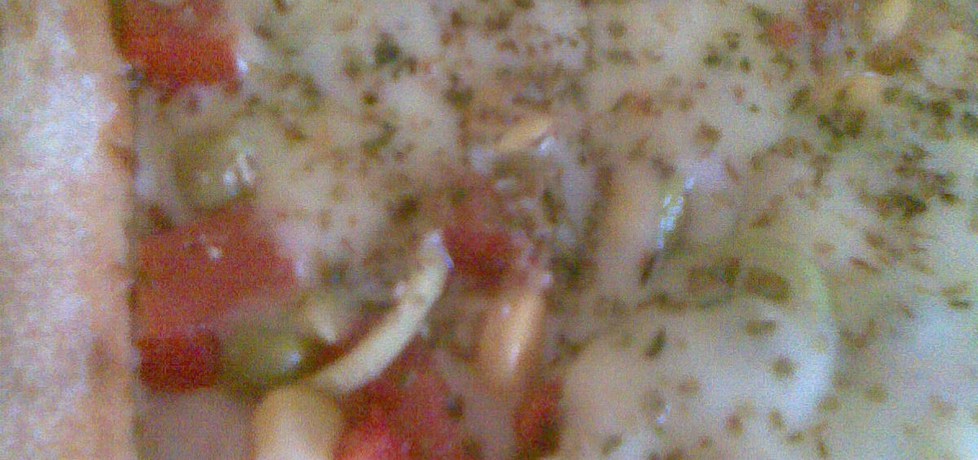 Pizza z serem groszkiem i kukurydzą (autor: margo1 ...