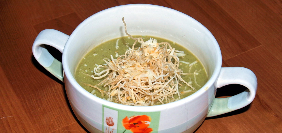 Zupa krem z fasolki szparagowej ze smażonym makaronem ryżowym