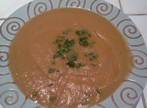 Pikantna zupa krem marchewkowa