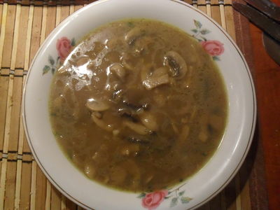 Zupa z grzybow leśnych i pieczarek
