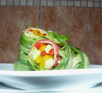 Spring rolls z sałaty, ze świeżymi warzywami