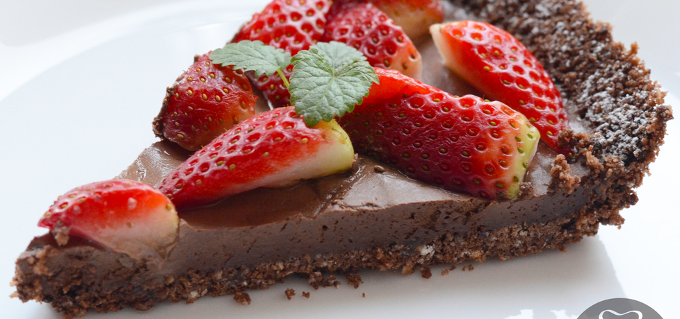 Tarta czekoladowa z truskawkami (autor: dollce)