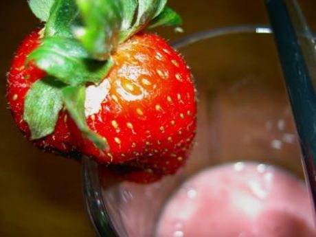 Przepis  regenerujący napój mleczno-owocowy przepis