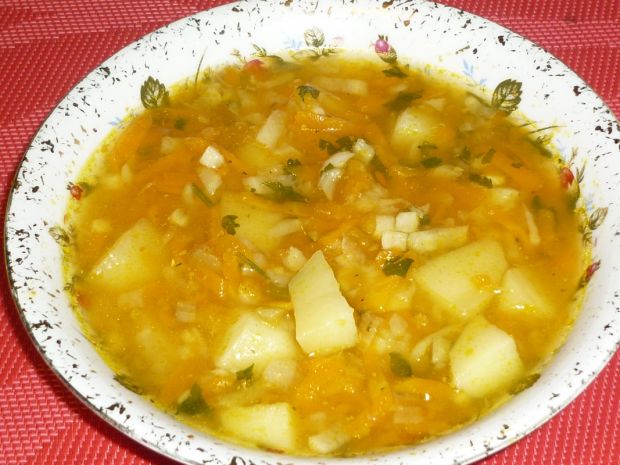 Przepis  zupa dyniowa z ziemniakami i natką przepis
