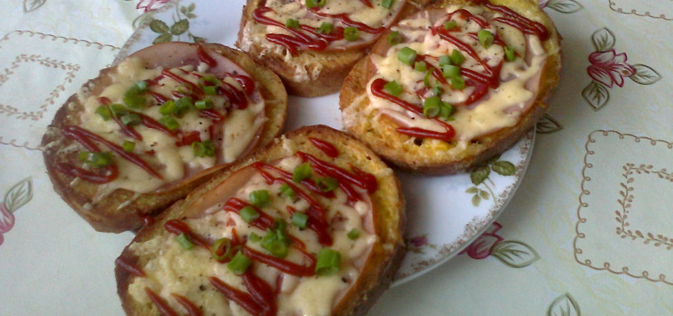 Zapiekane tosty z serem i kiełbasą (autor: katarzyna59 ...