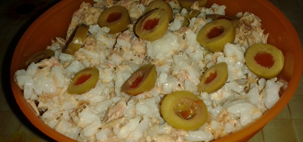 Sałatka ryżowa z tuńczykiem i oliwkami (autor: misia13 ...