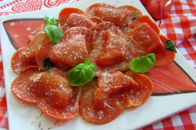 Pomidorowe serca z ricottą pachnące bazylią ...