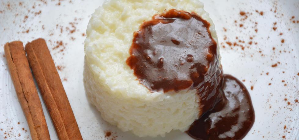 Ryż na mleku z sosem czekoladowym (autor: szczyptachili ...