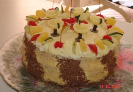 Tort czekoladowy z ananasem