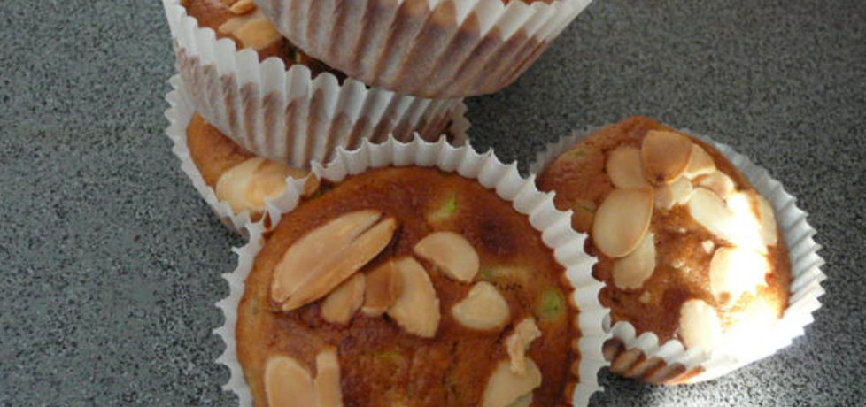 Muffiny z cukinią i migdałami (autor: elficzna)