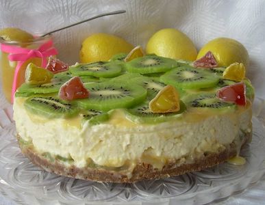 Sernik na zimno z serkiem mascarpone, lemon curd i białą czekoladą