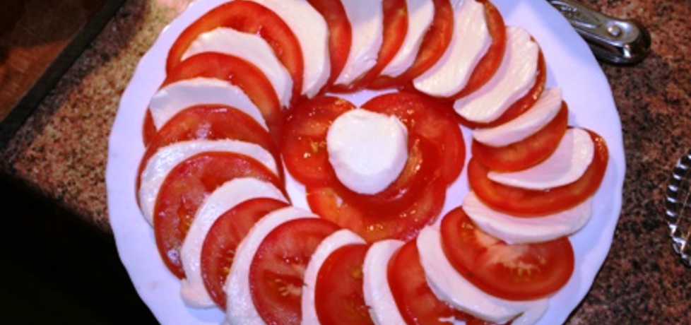 Mozarlla z pomidorami (autor: wiktor188)