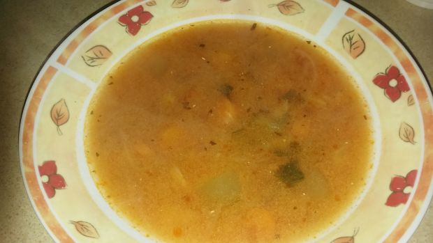 Przepis  zupa warzywna  buraczkowa przepis