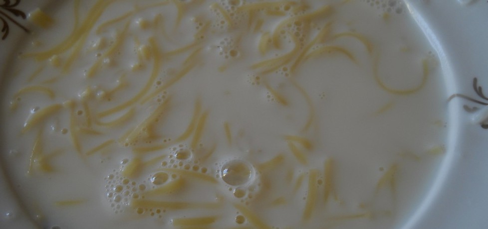 Zupa mleczna z makaronem (autor: magdalena1110 ...