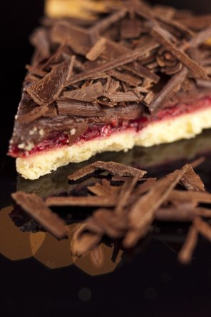 Tarta czekoladowo-malinowa  prosty przepis i składniki
