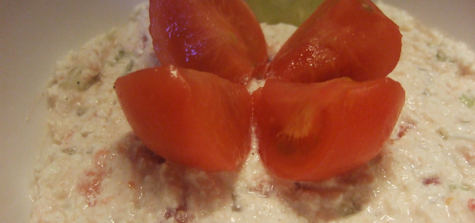 Twaróg z pomidorem i ogórkiem (autor: rosik93)