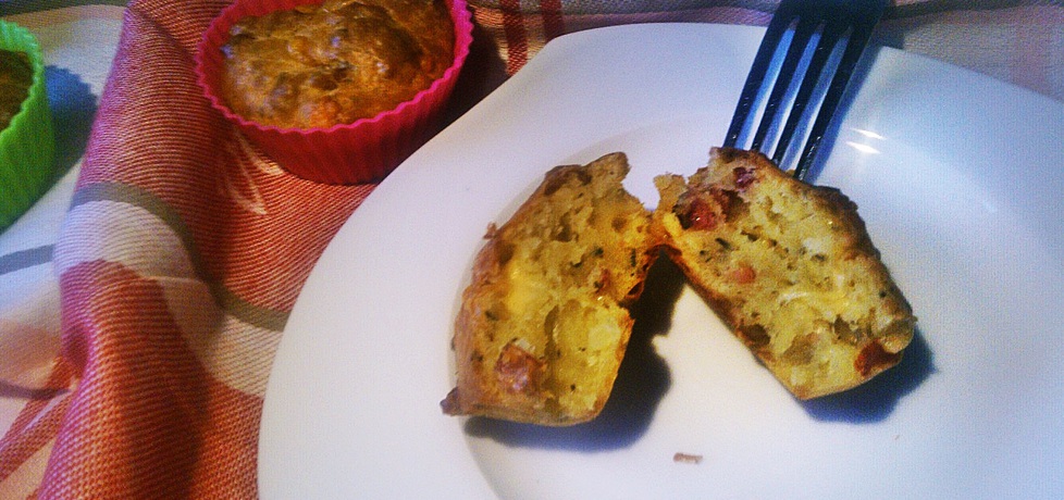 Wytrawne muffiny z boczkiem i serem żółtym (autor: justynkag ...