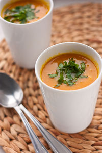 Rozgrzewająca zupa marchewkowa